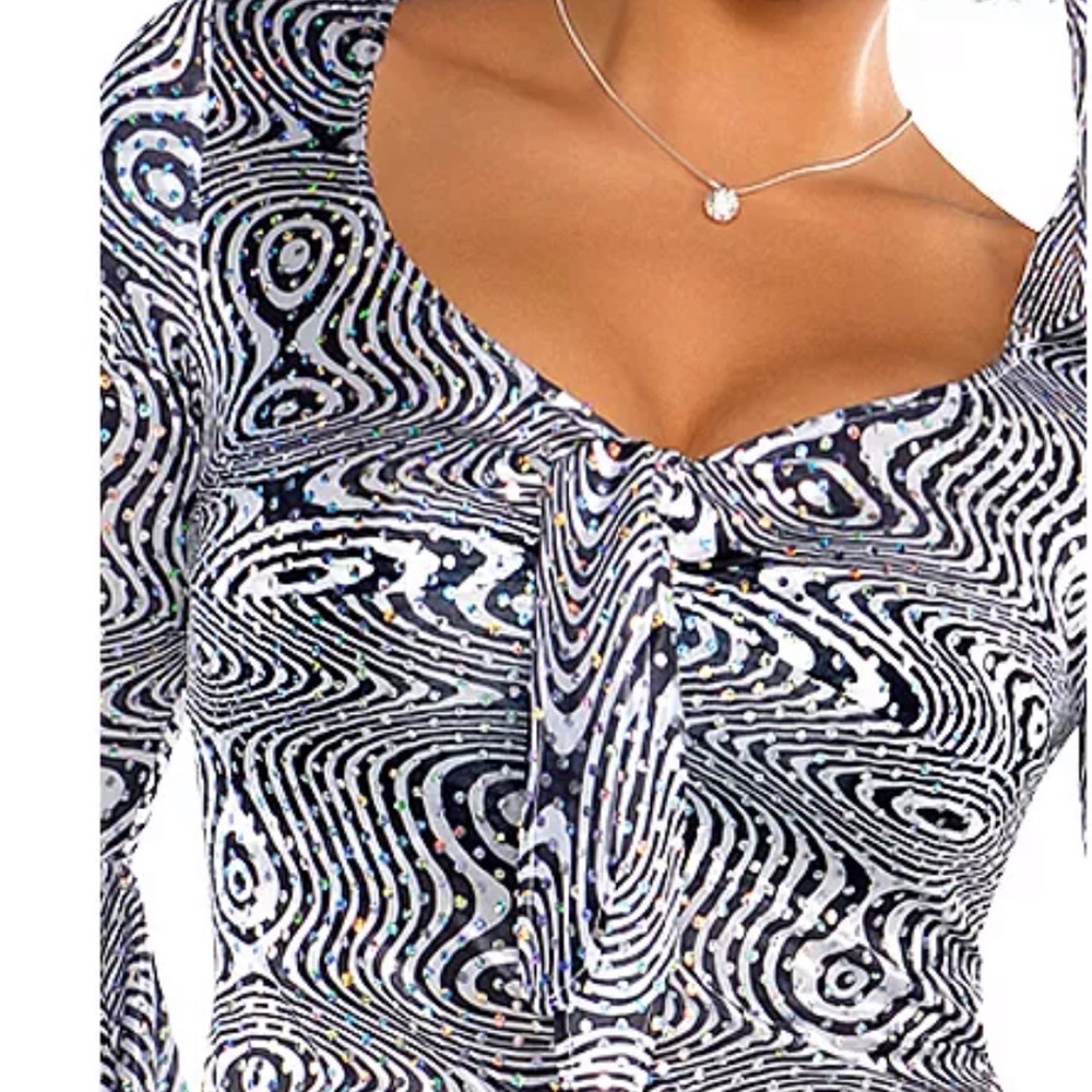 NEW DANCING QUEEN Black White 70s Disco Halloween Costume Size Small (2 - 4) - Picture 3 of 9